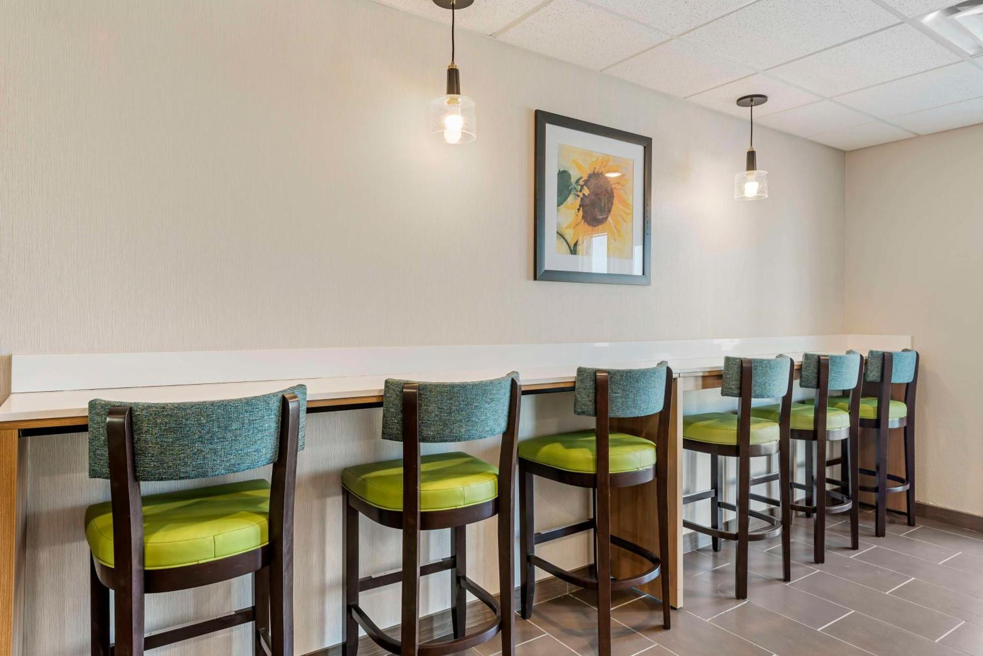 Best Western Limon Exterior photo