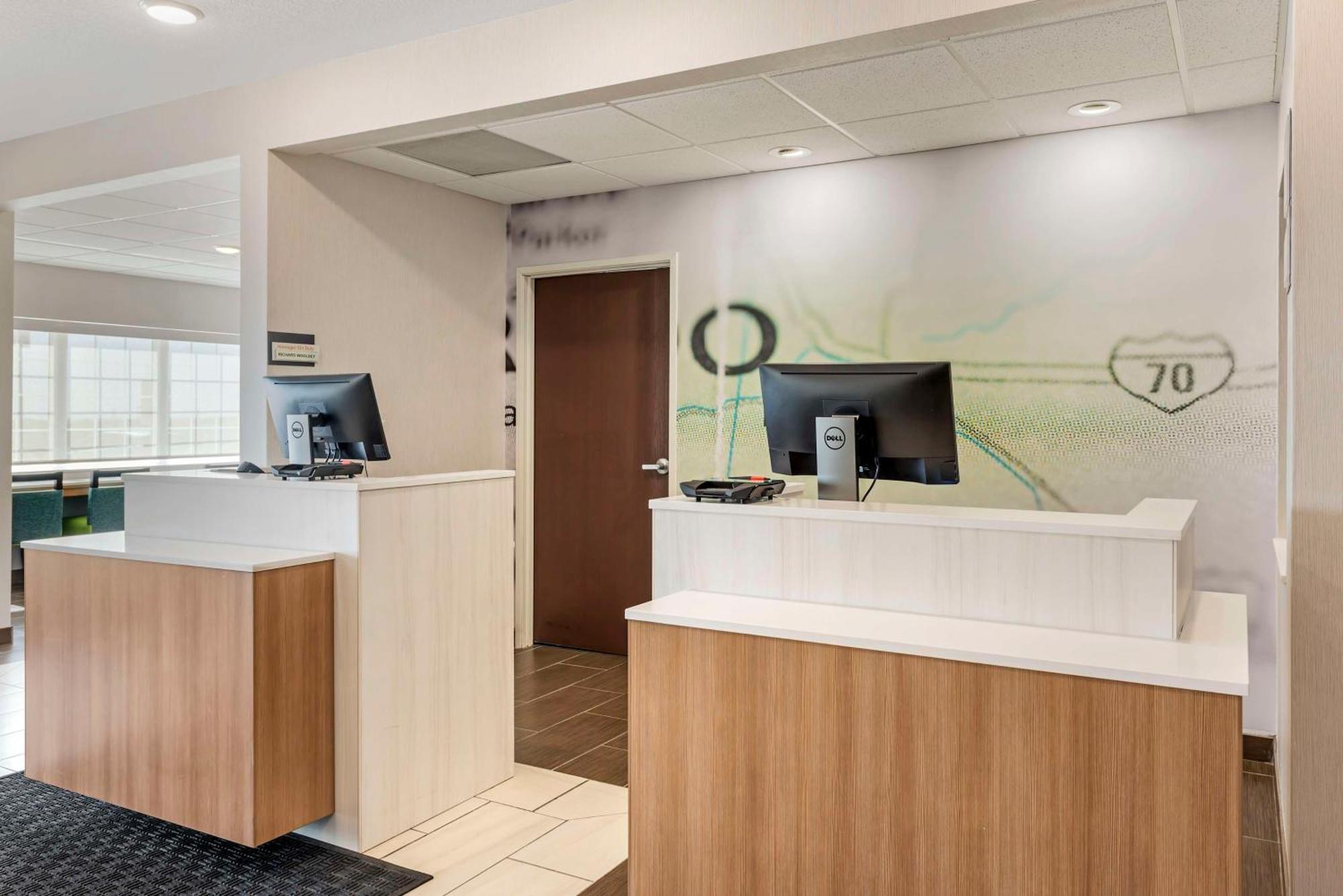 Best Western Limon Exterior photo